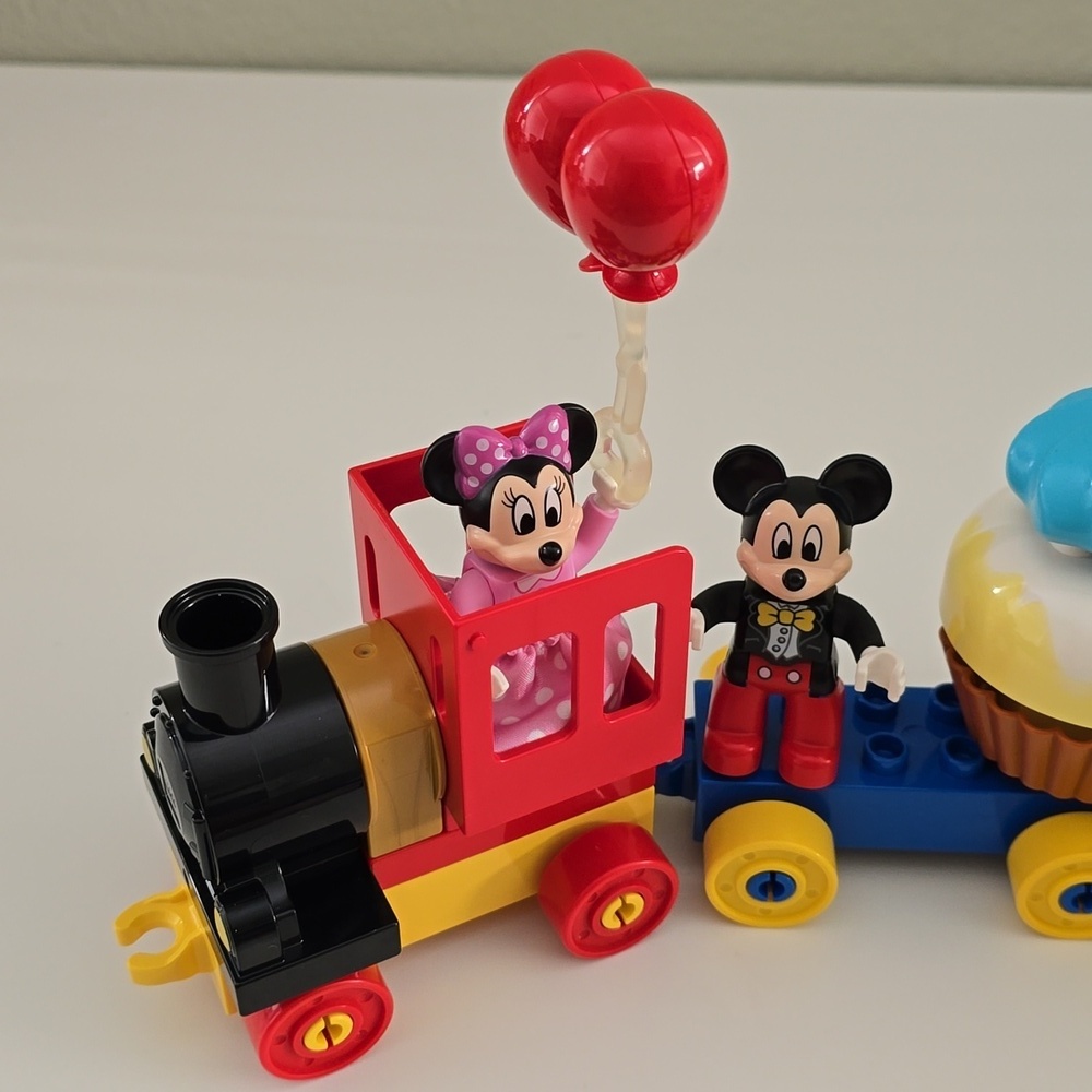 Lego Duplo Disney Mickey & Minnie Mouse Birthday Parade Train - Picture 3 of 7